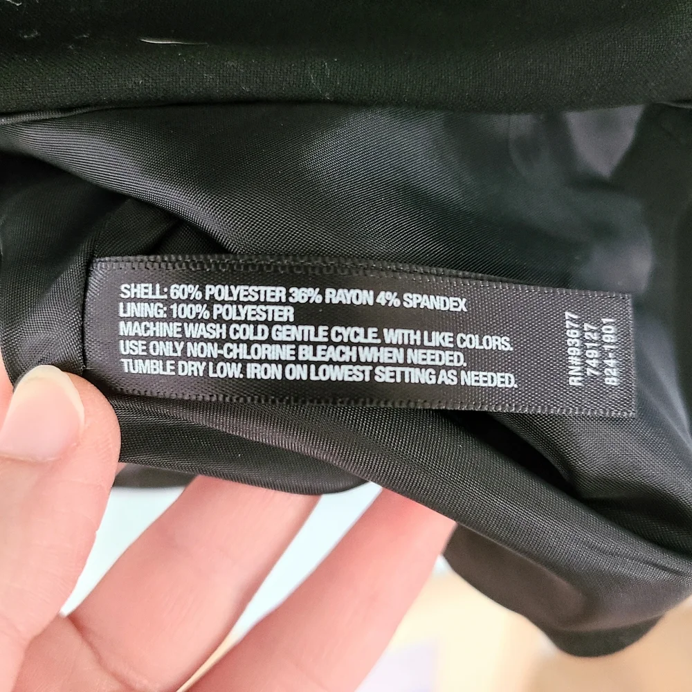 NWT She Said...Classic Black Single Button Women's Blazer w/ Padded Shoulders - Picture 6 of 6